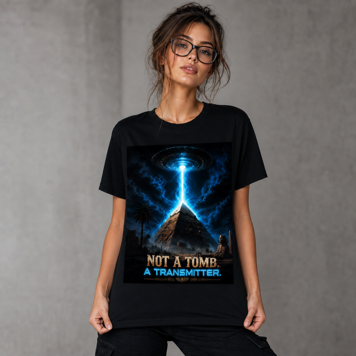 Not A Tomb. A Transmitter. | Ancient Egypt UFO Pyramid Sci-Fi Graphic T-Shirt